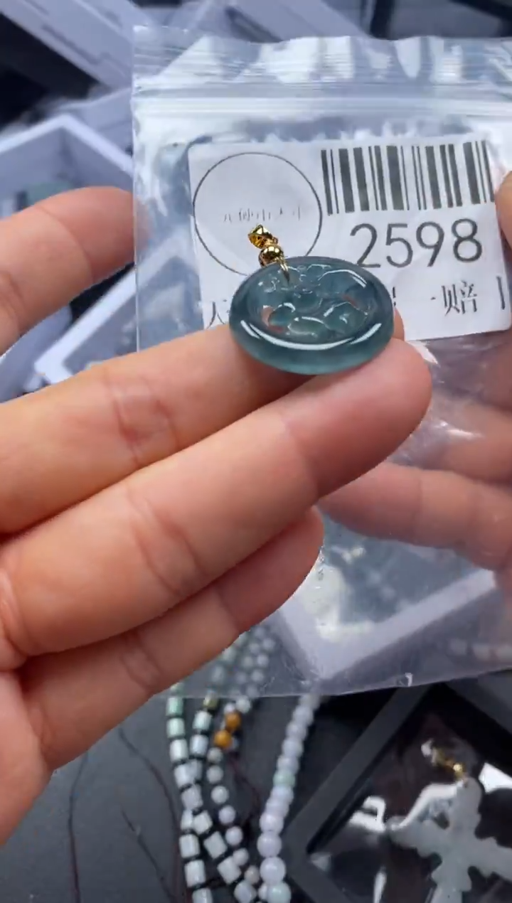 吊坠(不含链)未镶嵌翡翠2598