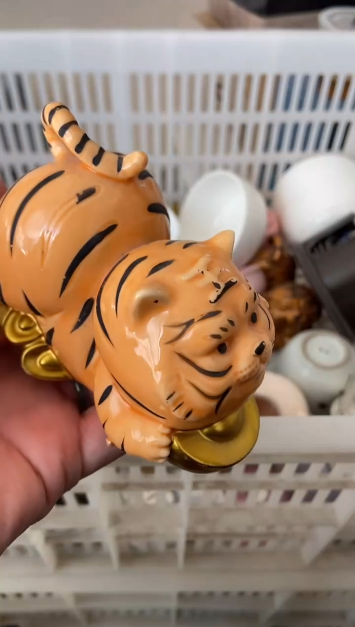 杯子瓷无运费险有瑕疵的摄影的产品有使用过的痕迹有点脏介意勿拍