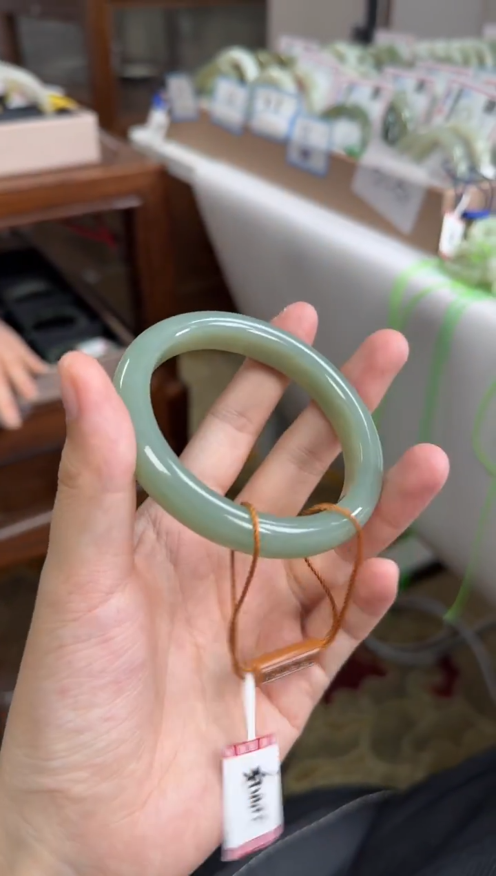 未镶嵌手镯和田玉57