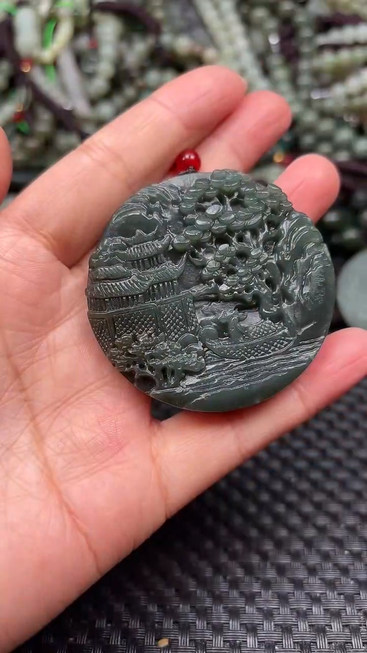 【闪购商品】和田玉颈饰未镶嵌.