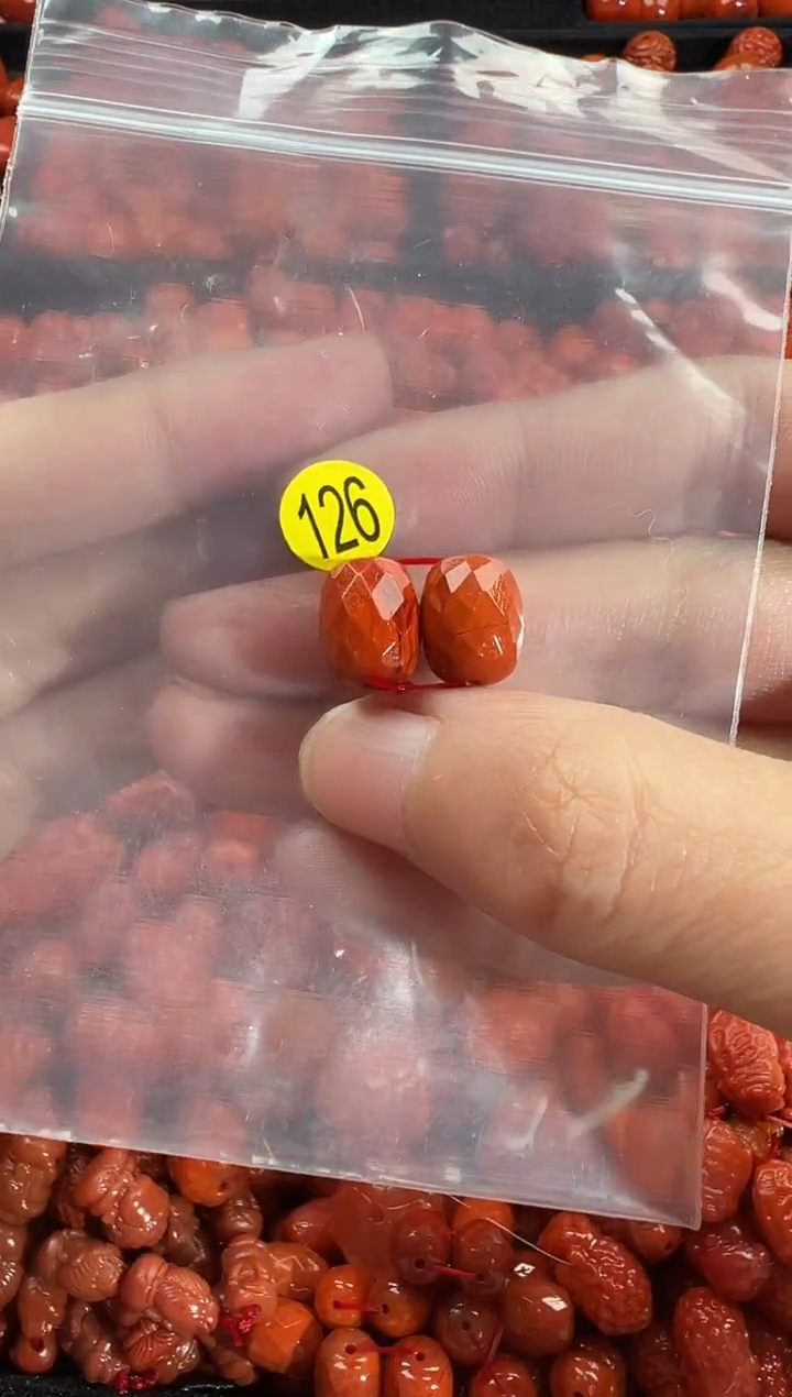 颈饰未镶嵌南红玛瑙1