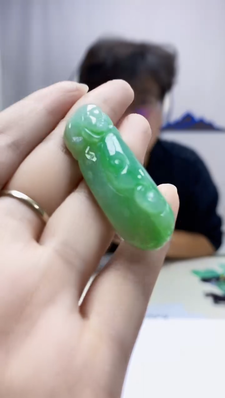 定制翡翠未镶嵌4688DD-毛货挂件72