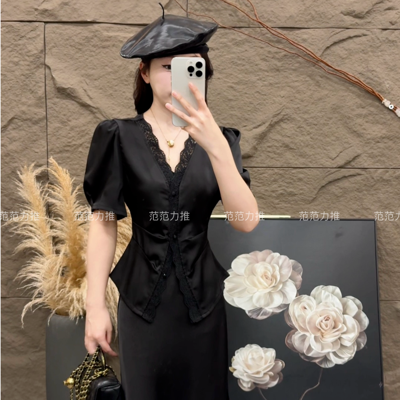 范范力推--2025夏季新款修身黑色显瘦设计感夏季蕾丝花边波点上衣