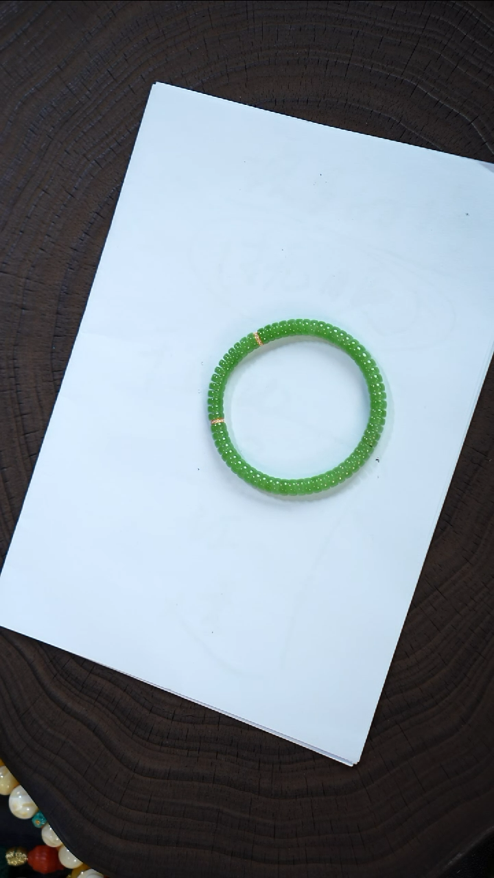 手串未镶嵌和田玉(A2)碧玉乌兰乌德苹果绿18k金镶6mm