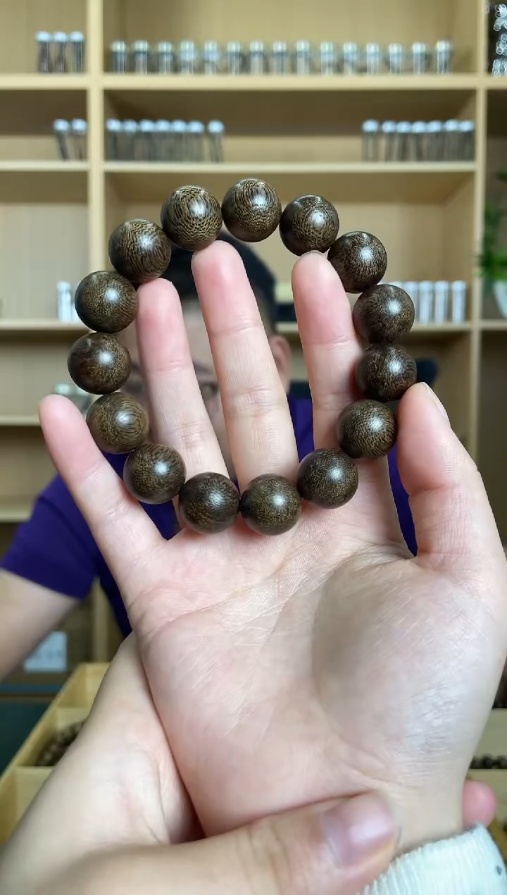 沉香手串ZC02文莱黑棋1.5单圈圆珠沉水沉香手串