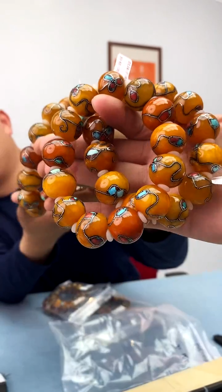 【闪购商品】蜜蜡珠宝奇石未镶嵌假一罚十，多样性发一件