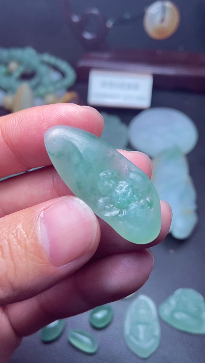 未镶嵌定制翡翠a货翡翠