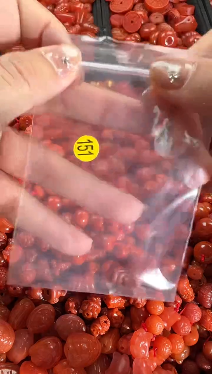 【闪购商品】南红玛瑙颈饰未镶嵌1