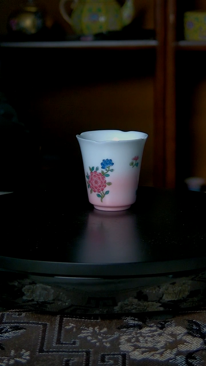 景德镇手工羊脂玉蝶恋花主人杯