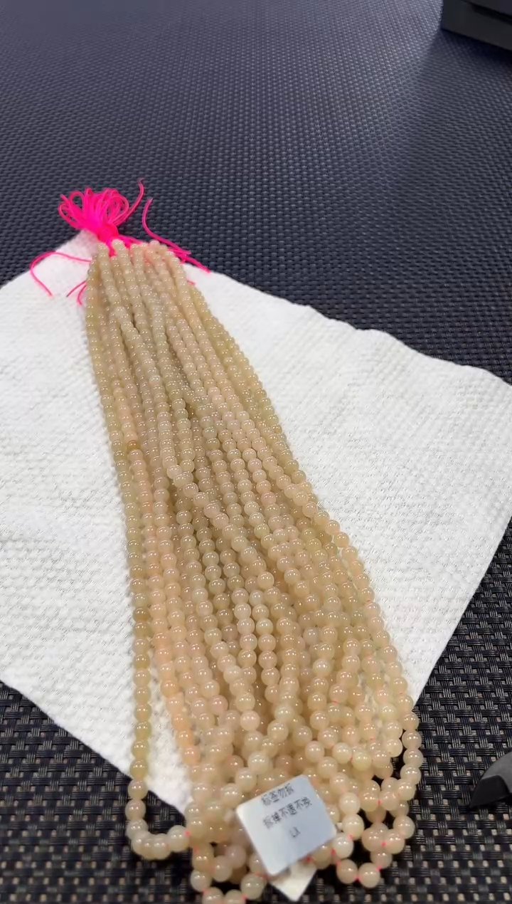 和田玉未镶嵌项链约6mm+ （多样性发一件）295