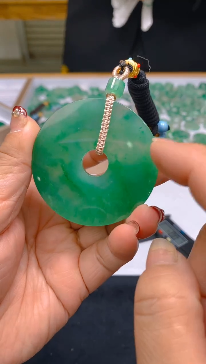 【闪购商品】石英质玉颈饰未镶嵌冰美人非洲翠033