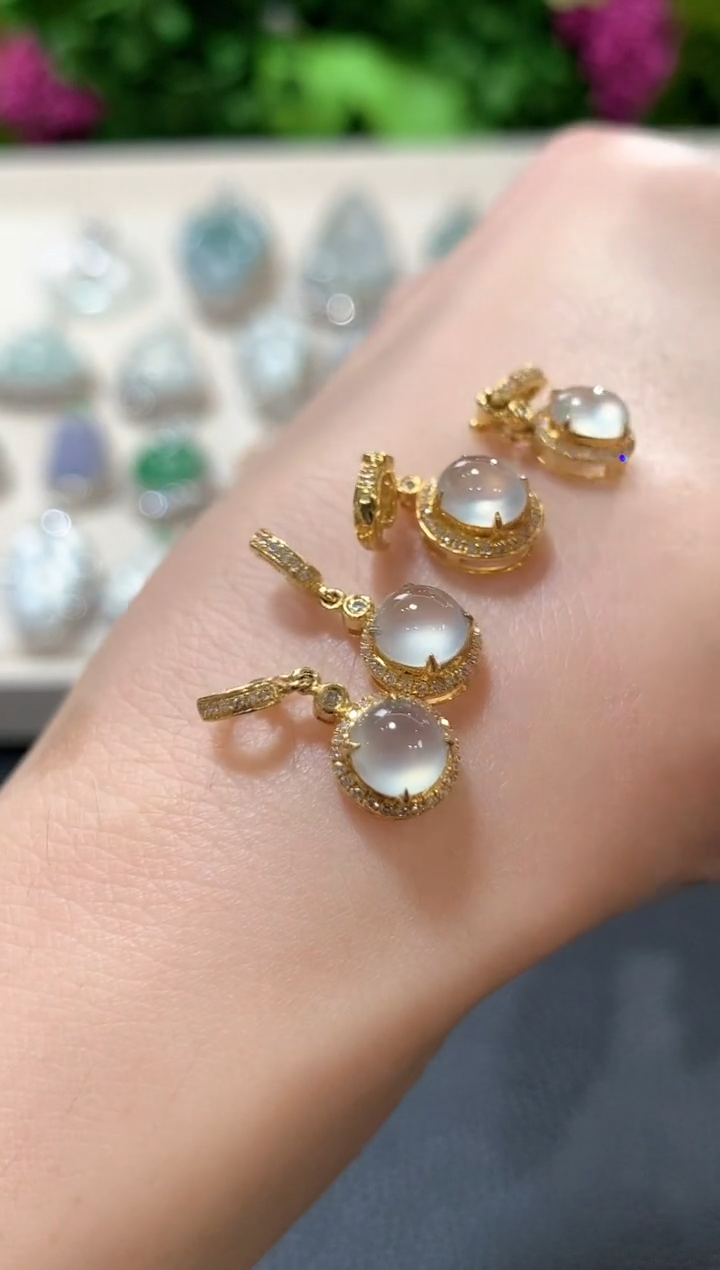 吊坠(不含链)18K金镶嵌翡翠a15多样性一件发货