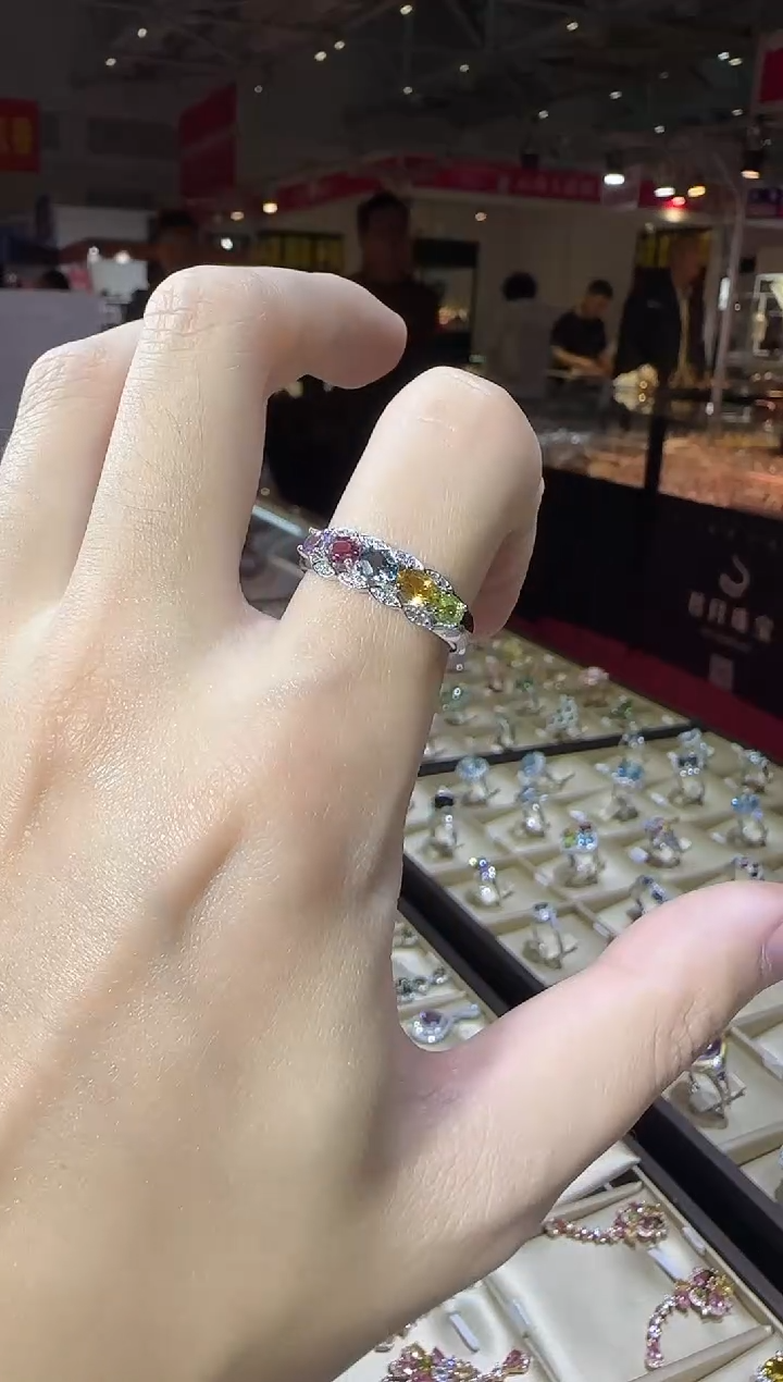银S925镶嵌戒指托帕石多彩宝石排戒6mm