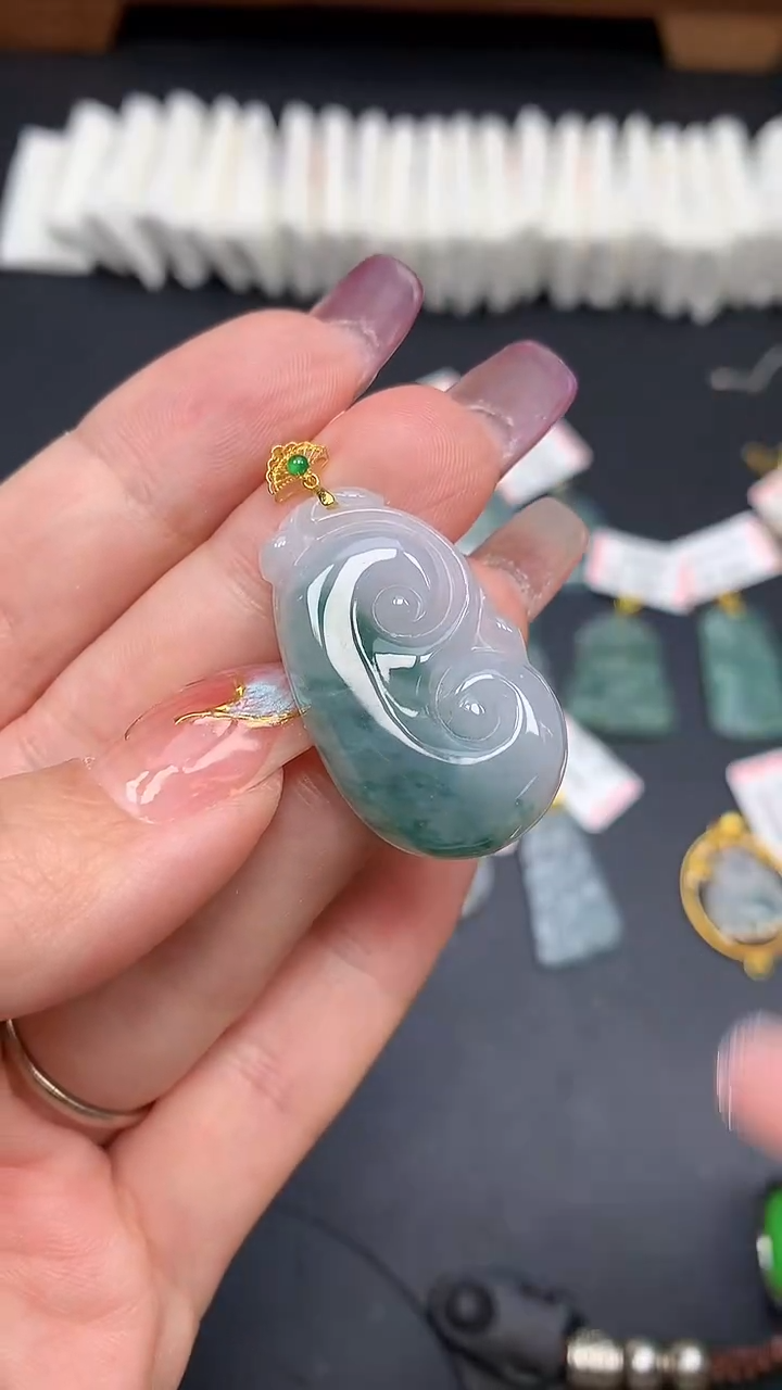 翡翠18K金镶嵌吊坠(不含链)MS189423