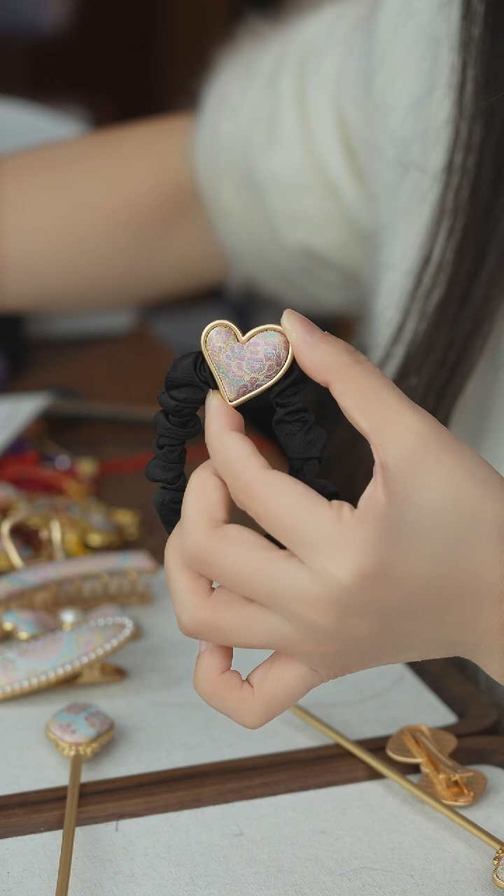 刺绣闪购纯手工非遗国风饰品