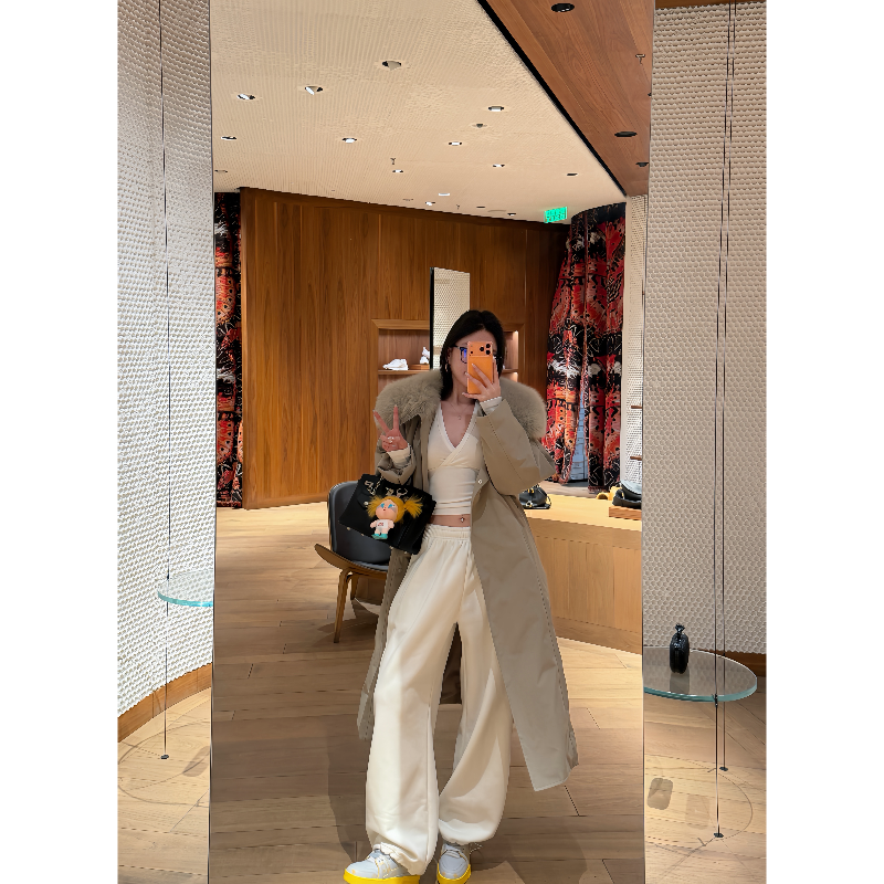 lele 与众不同冬季长款宽松时尚款大毛领白鸭绒外套 2512378YRF