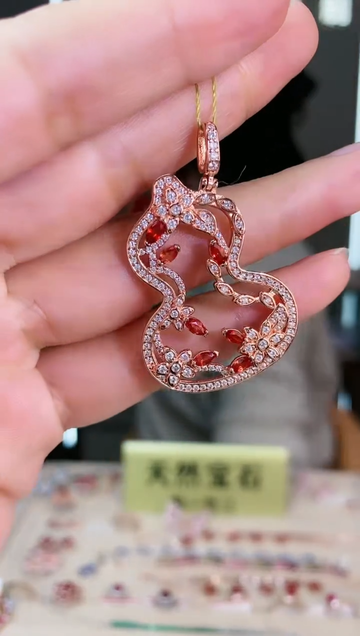 【闪购商品】蓝宝石颈饰银S925镶嵌颈饰