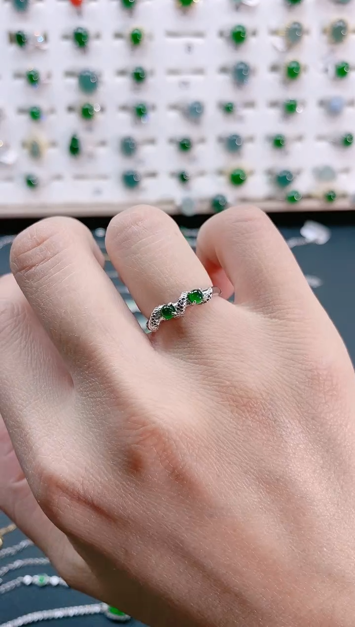 【闪购商品】翡翠戒指银S925镶嵌天然翡翠