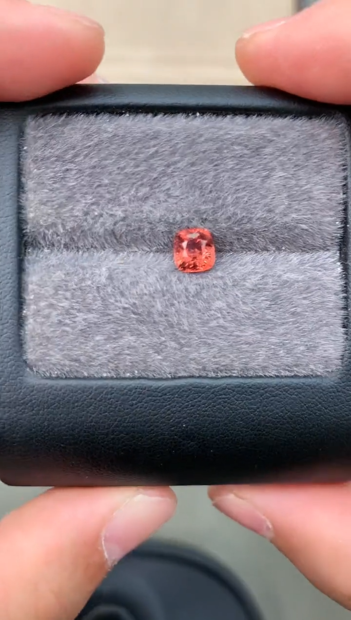 【闪购商品】定制尖晶石裸石未镶嵌1.21ct 枕型 日落色调