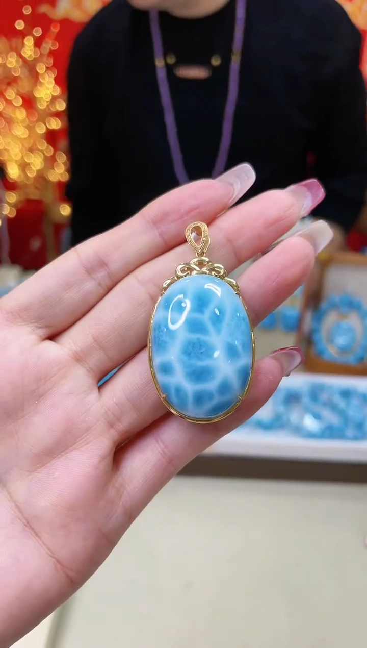 【闪购商品】针钠钙石颈饰18K金镶嵌@@ZY31224008