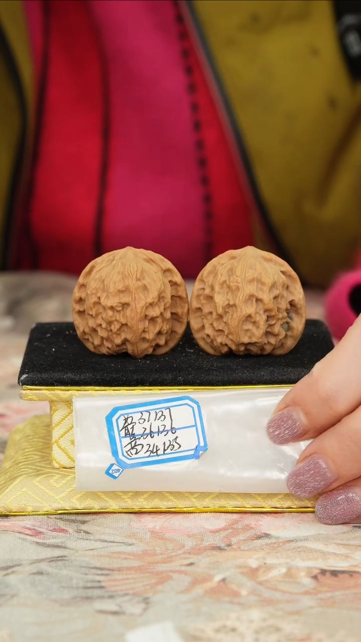 【闪购商品】文玩核桃把件平顶狮子头