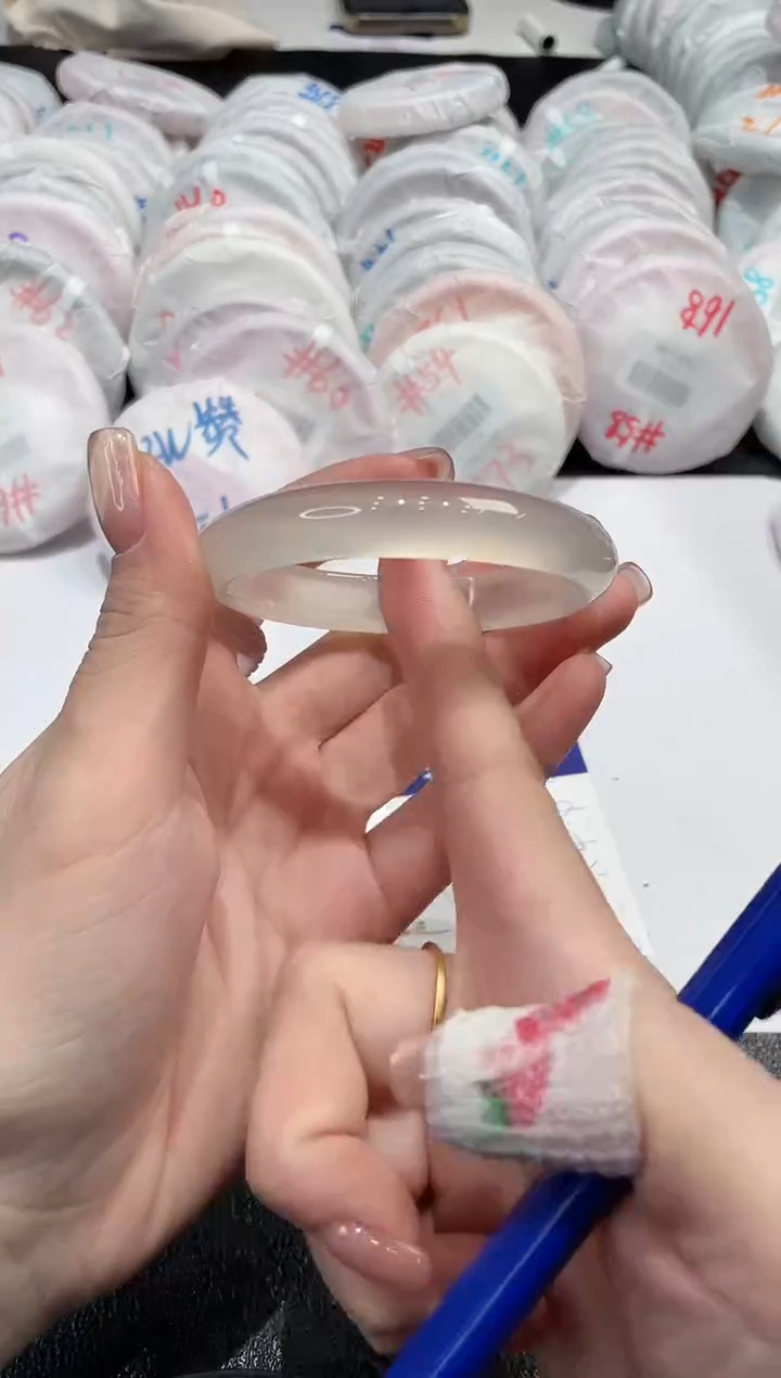 【闪购商品】玛瑙/玉髓手镯未镶嵌-732