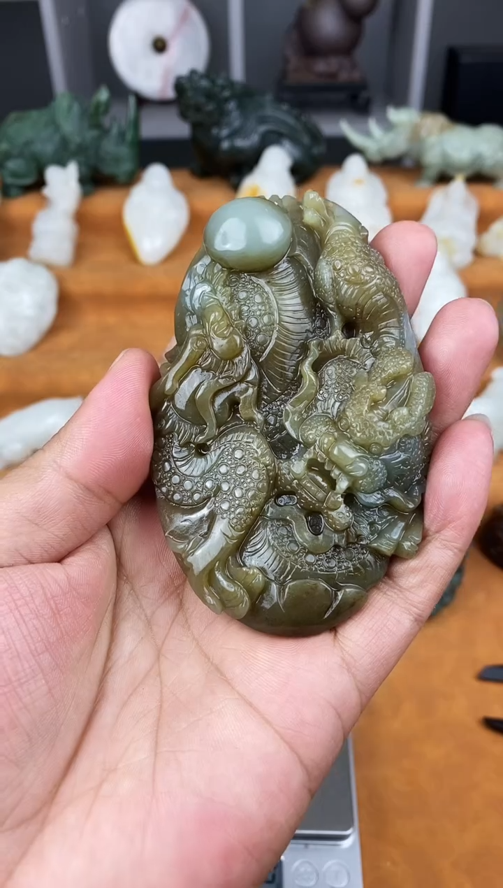 颈饰未镶嵌和田玉1