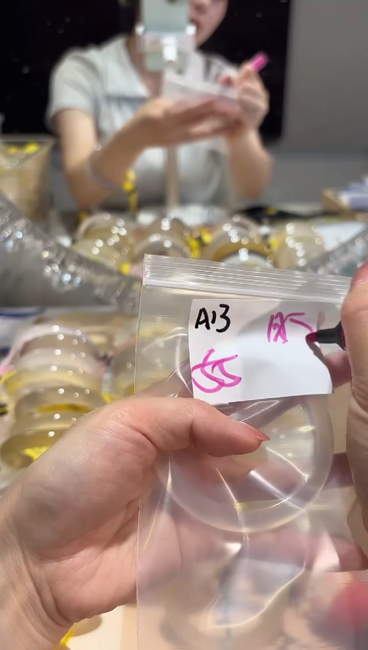 玛瑙/玉髓手镯未镶嵌A13