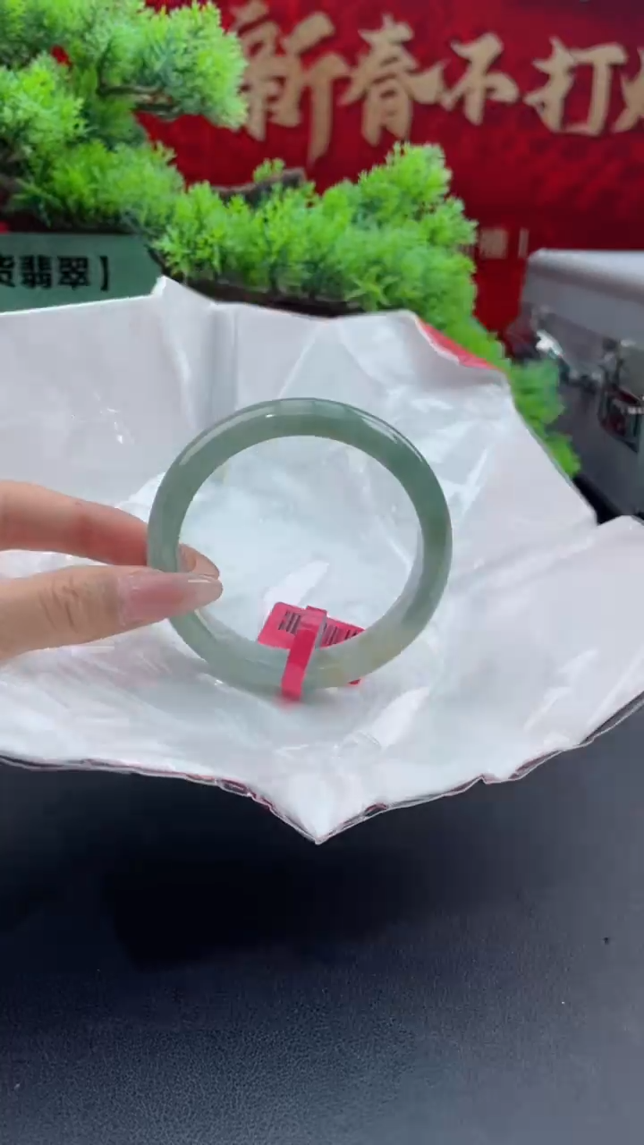 【闪购商品】翡翠手镯未镶嵌翡翠手镯2