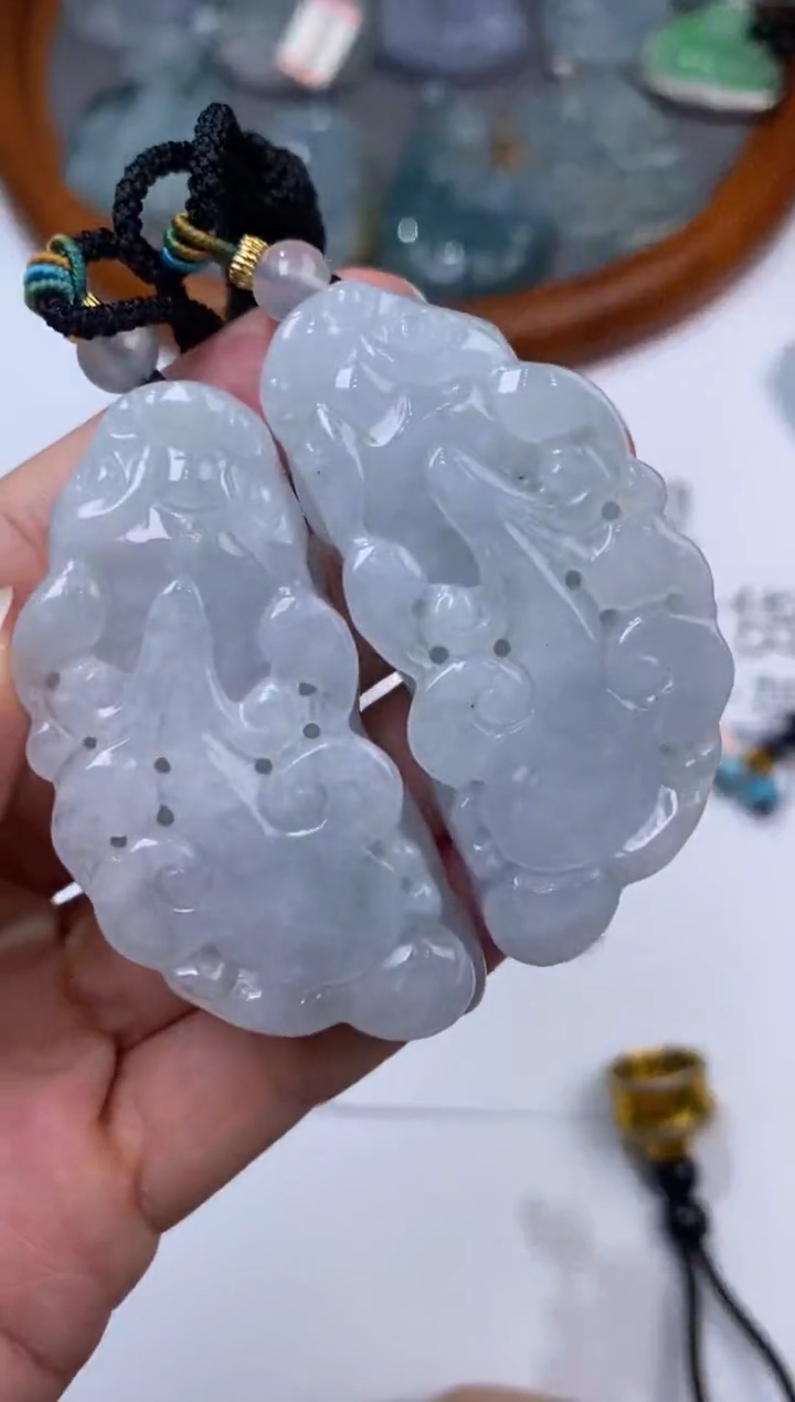 未镶嵌挂件翡翠304231     多人