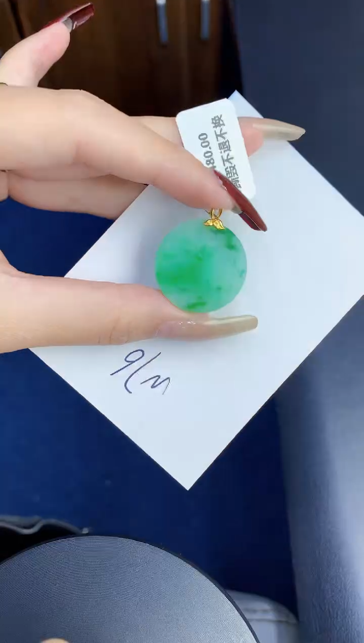 【闪购商品】翡翠颈饰18K金镶嵌0000000000