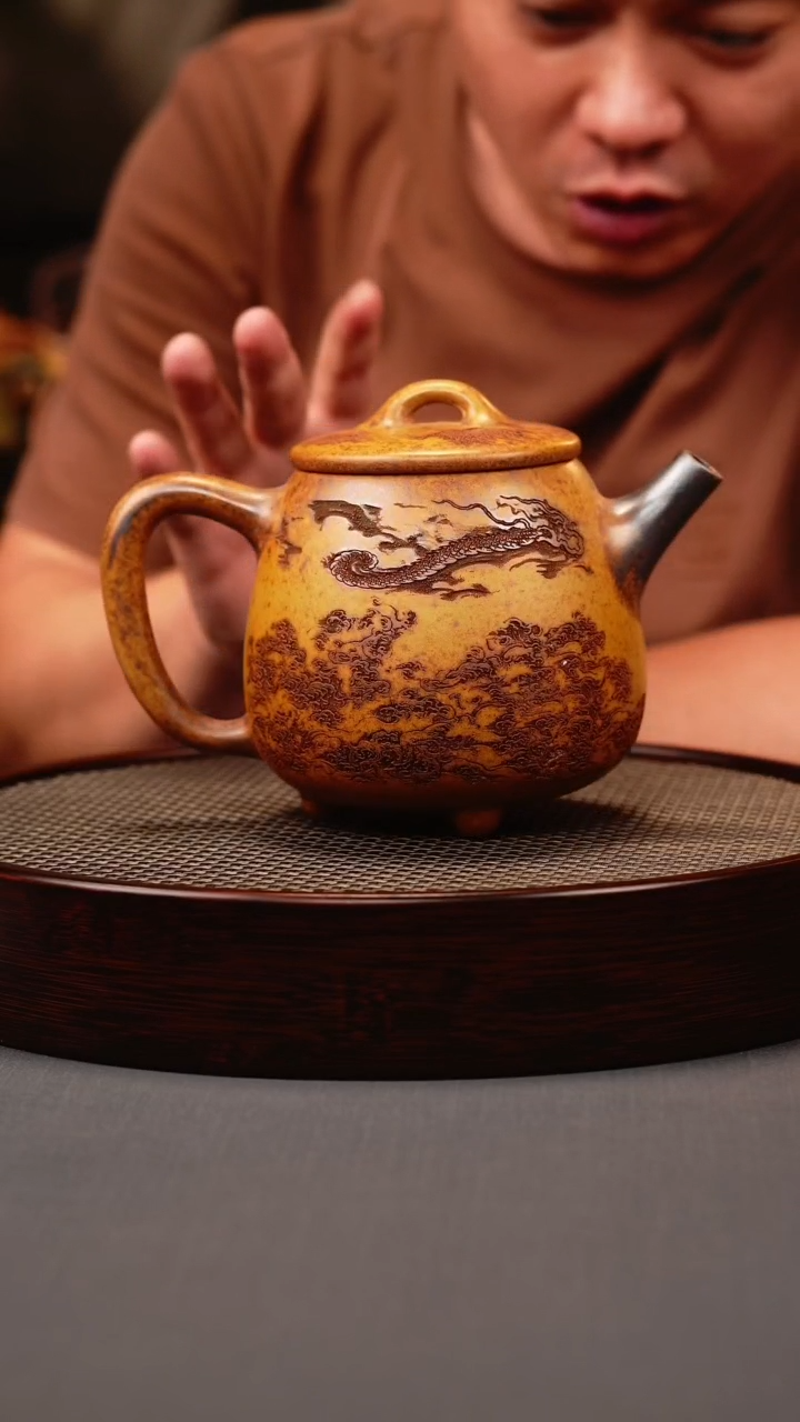茶壶紫砂龙骨金砂 高瓢 隐龙