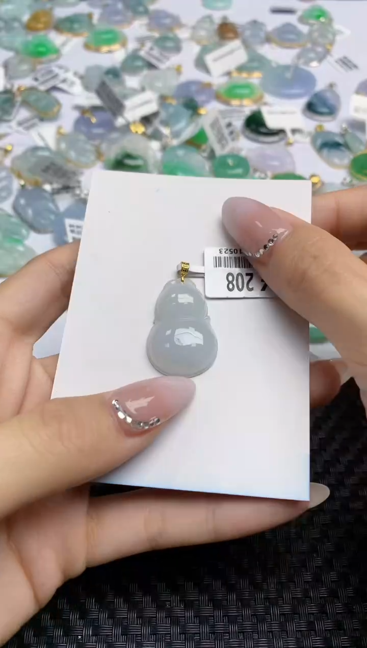 【闪购商品】翡翠颈饰18K金镶嵌 天然翡翠A货