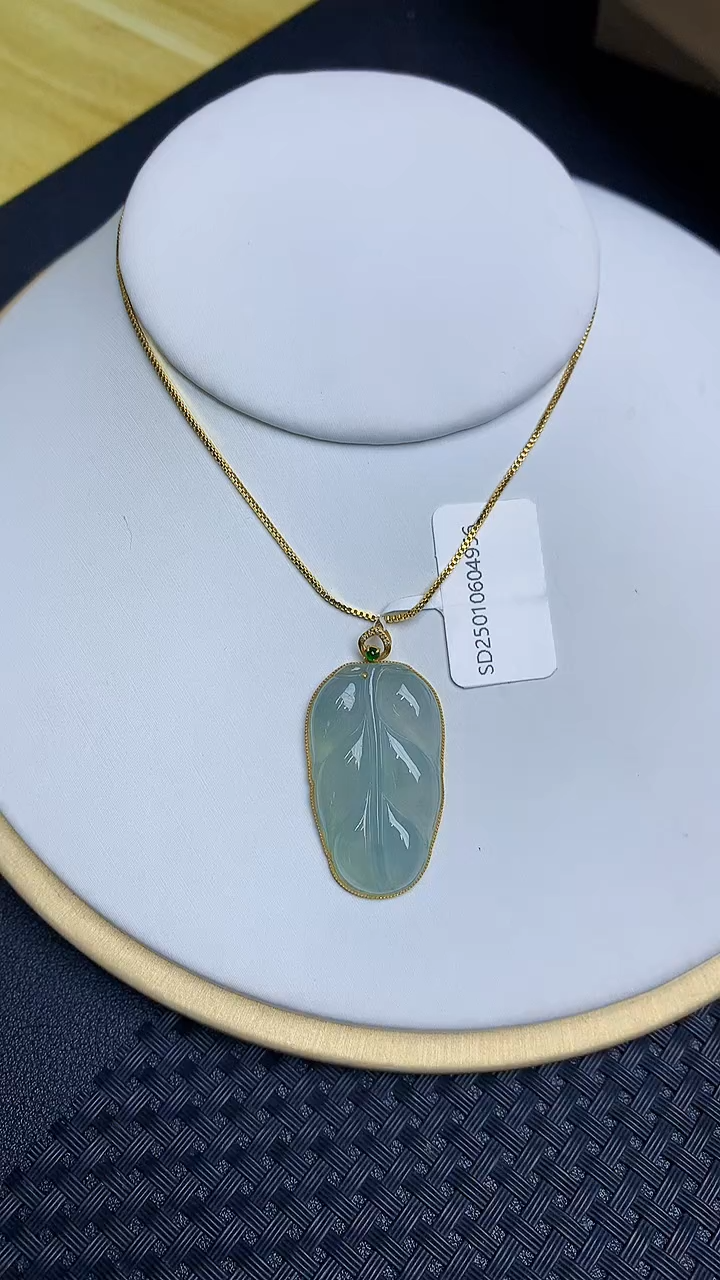 【闪购商品】翡翠颈饰18K金镶嵌53453453