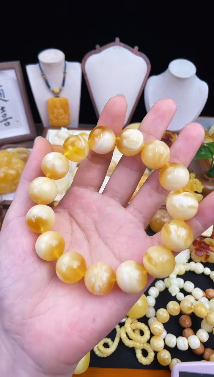 琥珀未镶嵌珠宝奇石双*徐柒月