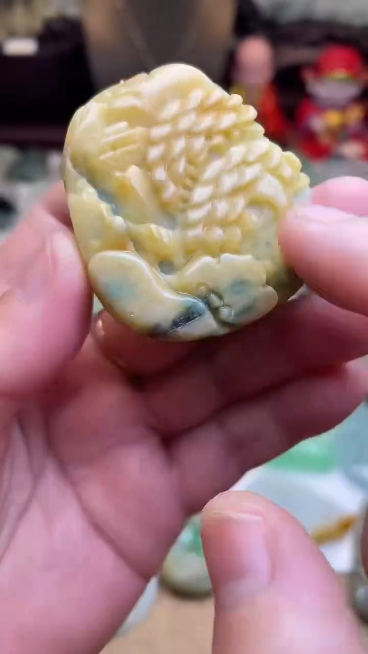 颈饰未镶嵌翡翠山水