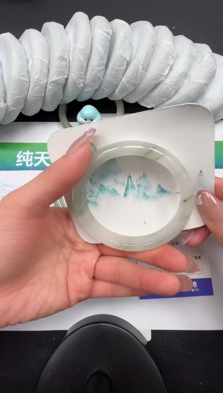 【闪购商品】石英质玉手镯未镶嵌165-61