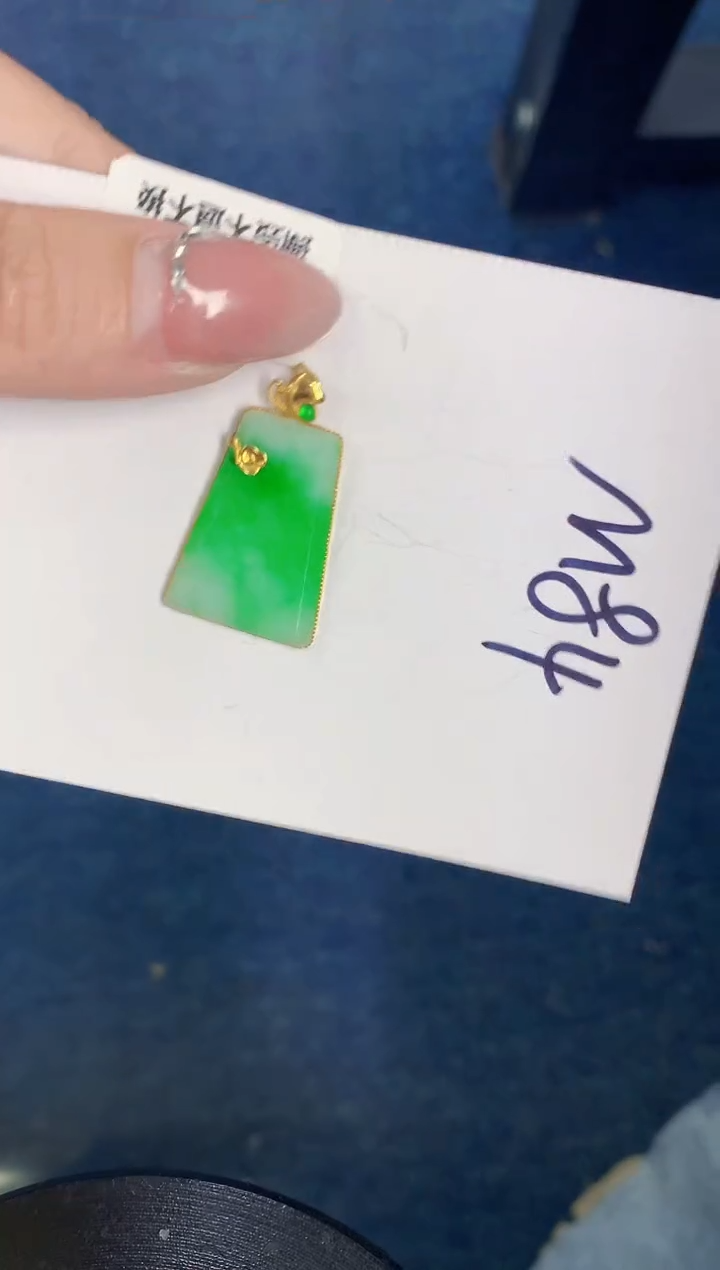 【闪购商品】翡翠颈饰18K金镶嵌000000000