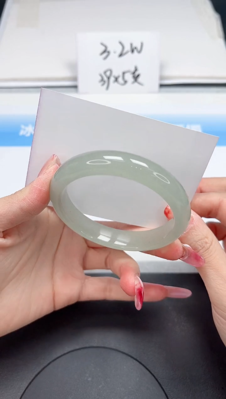 【闪购商品】石英质玉手镯未镶嵌223-58.7