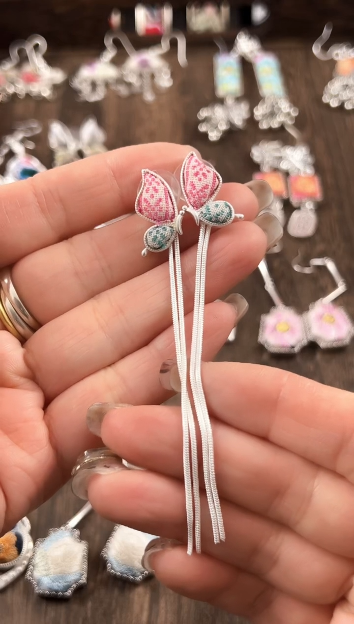 【闪购商品】织绣民族风老绣饰品154