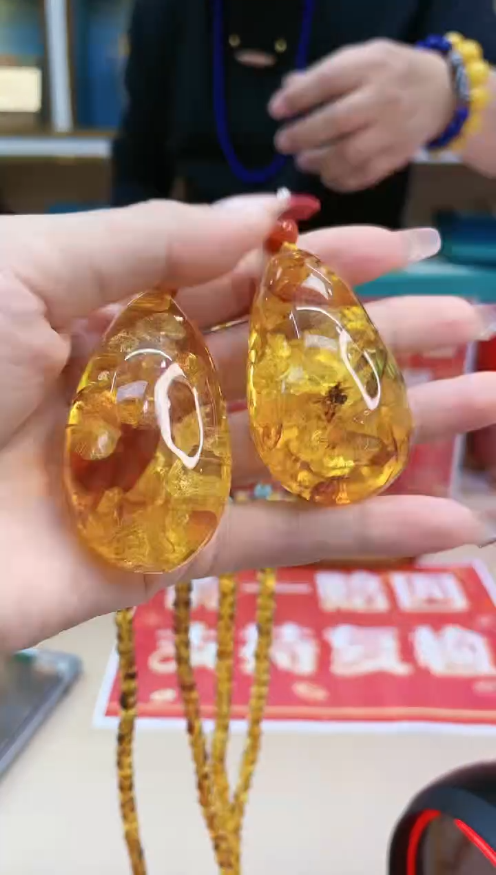 【闪购商品】琥珀裸石未镶嵌多样性发一@@ZY30921011