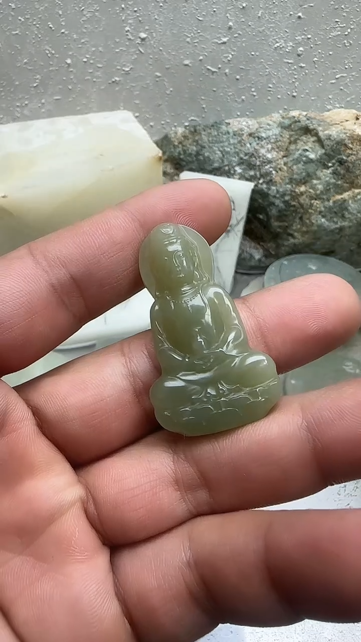 颈饰未镶嵌和田玉1