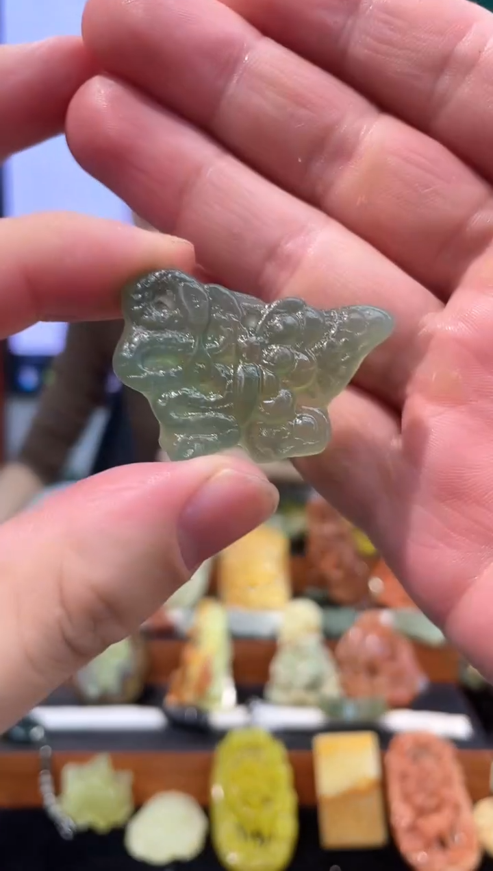 【闪购商品】岫玉吊坠未镶嵌·