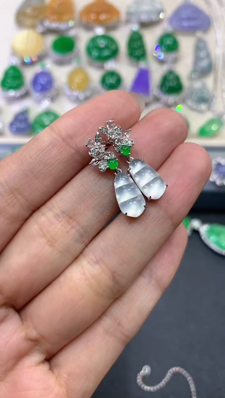 【闪购商品】翡翠耳饰18K金镶嵌w18