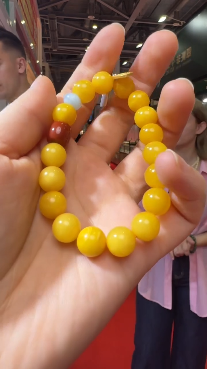 未镶嵌琥珀手链杭州珠宝展假一罚十
