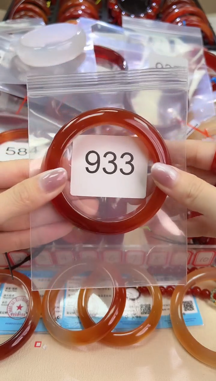 玛瑙/玉髓手镯未镶嵌60圈口*933