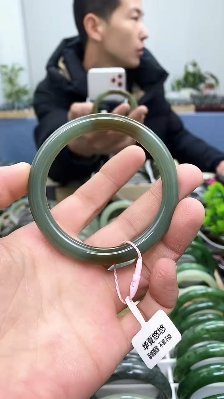 【闪购商品】和田玉手镯未镶嵌58.5