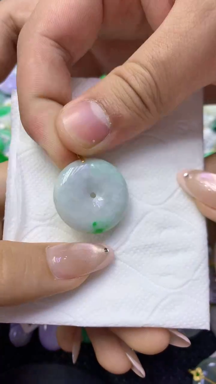 颈饰未镶嵌翡翠天然缅甸翡翠A货