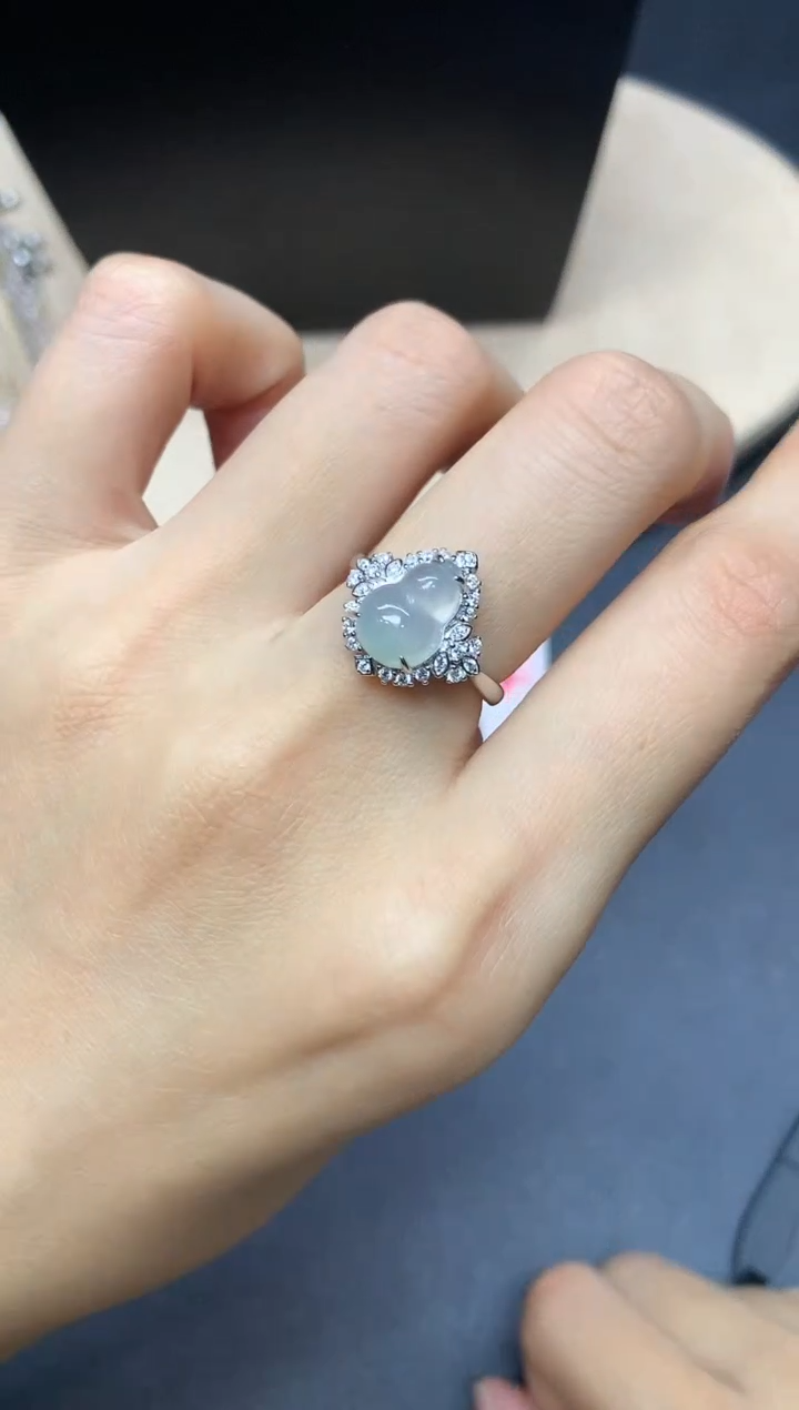 【闪购商品】翡翠戒指银S925镶嵌葫芦【无服务费】