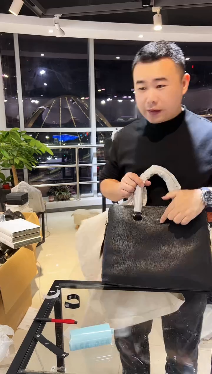 头层牛皮韩爵绅士包包皮具948